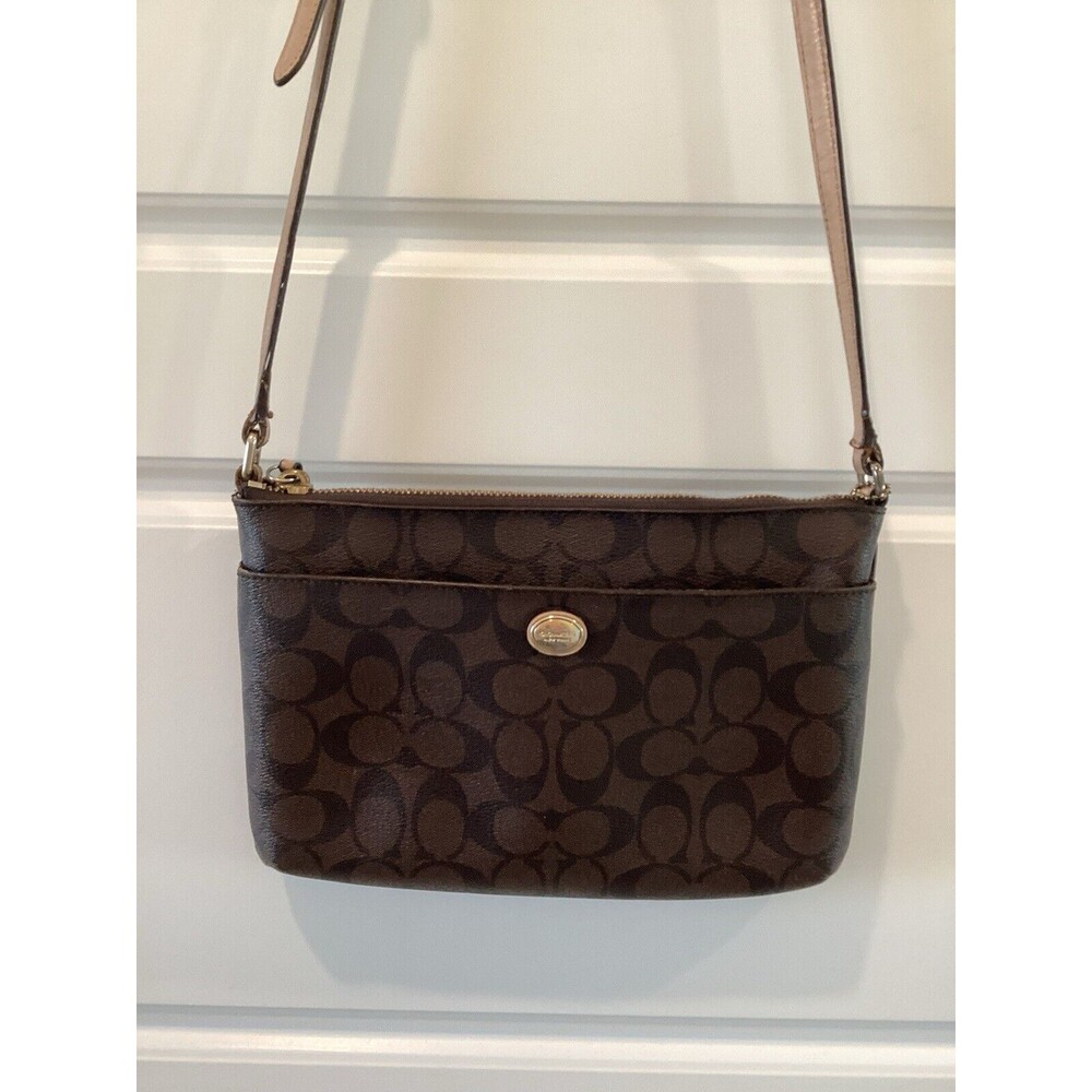 Coach Peyton Leather Crossbody Signature Bag.